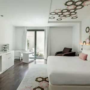 https://room-mate-carla.topbarcelonahotels.com