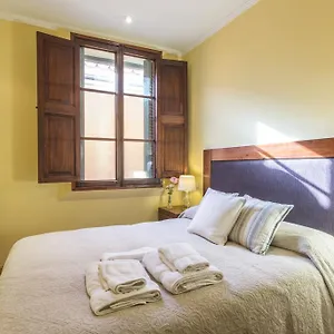 https://cozymallorcaold-centre-apartments.allmallorcahotels.com